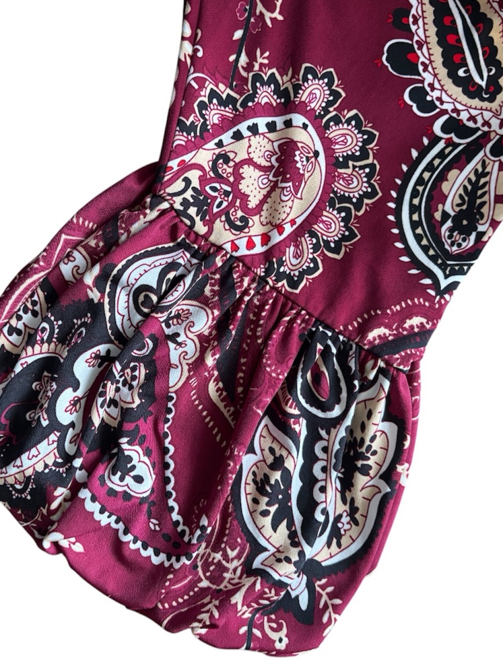 Laura Plus Women’s Burgundy Paisley V-Neck Bell Sleeve Top - Picture 4 of 5